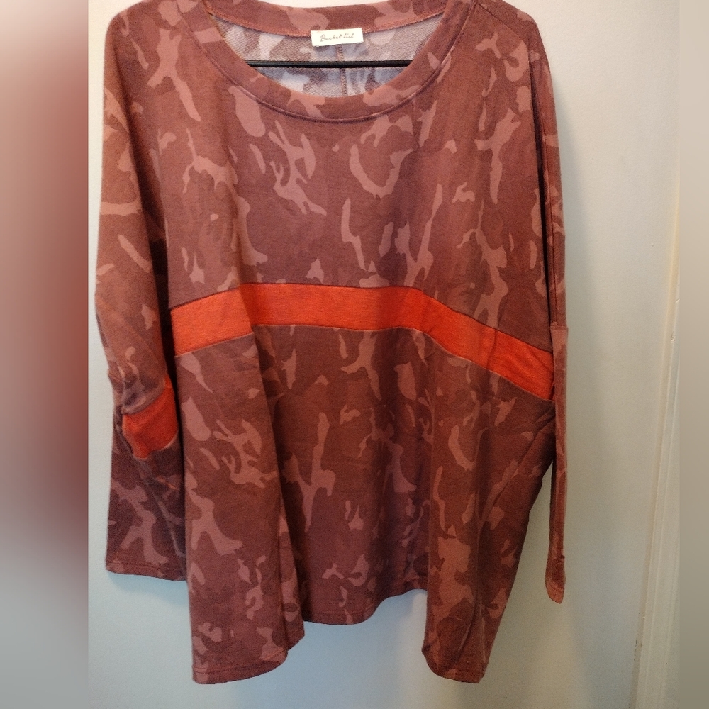 BUCKETLIST Camouflage Top with Orange Accent